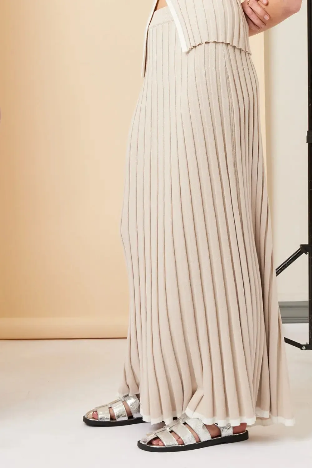 Illa Illa Maci Maxi Skirt  Effortless Elegance & Everyday Comfort