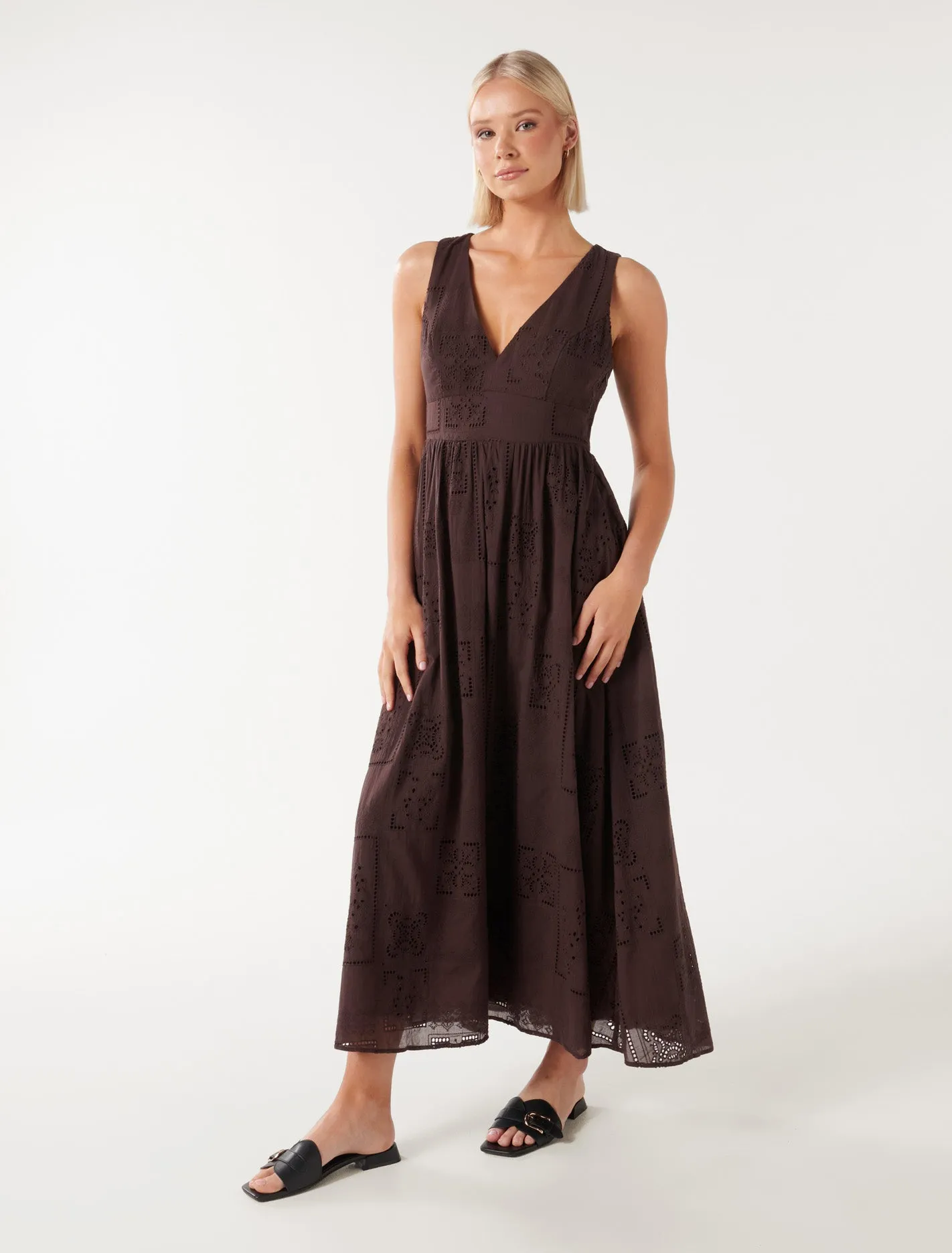 Leni Lace-Embellished Midi Dress with Elegant Broderie Detail
